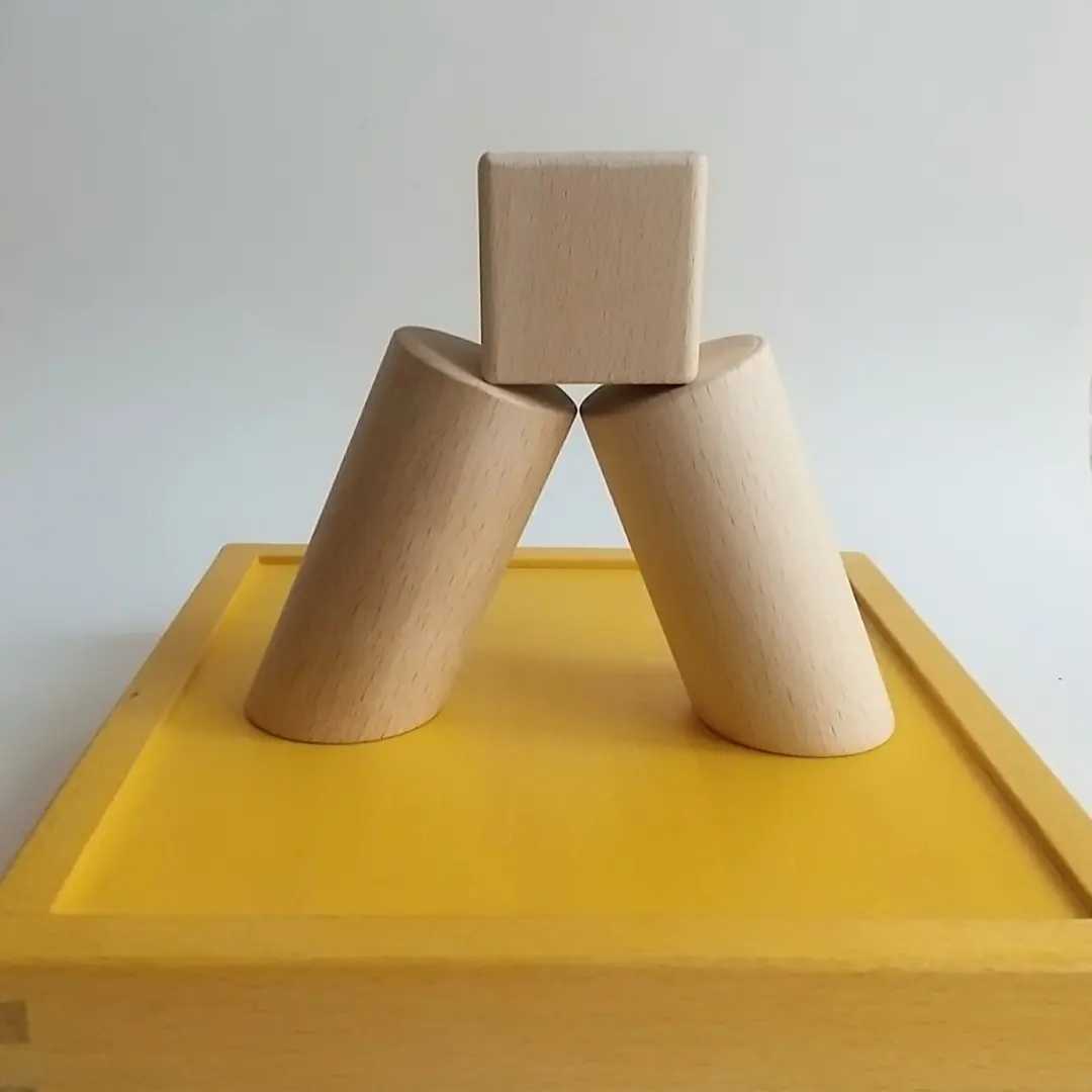 積み上げた小さな太陽シリーズつみき